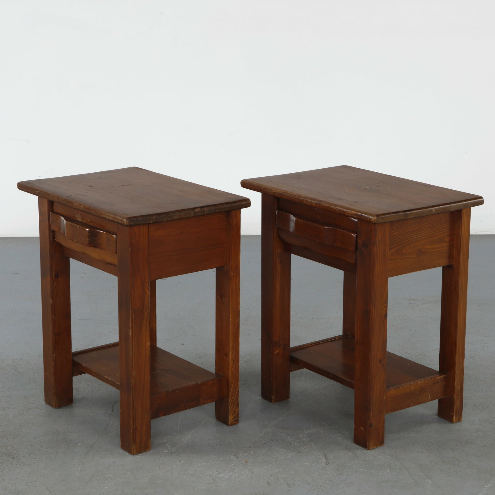 Pair of Wood Nightstands in the style of Olavi Hannien, 1960s - 9