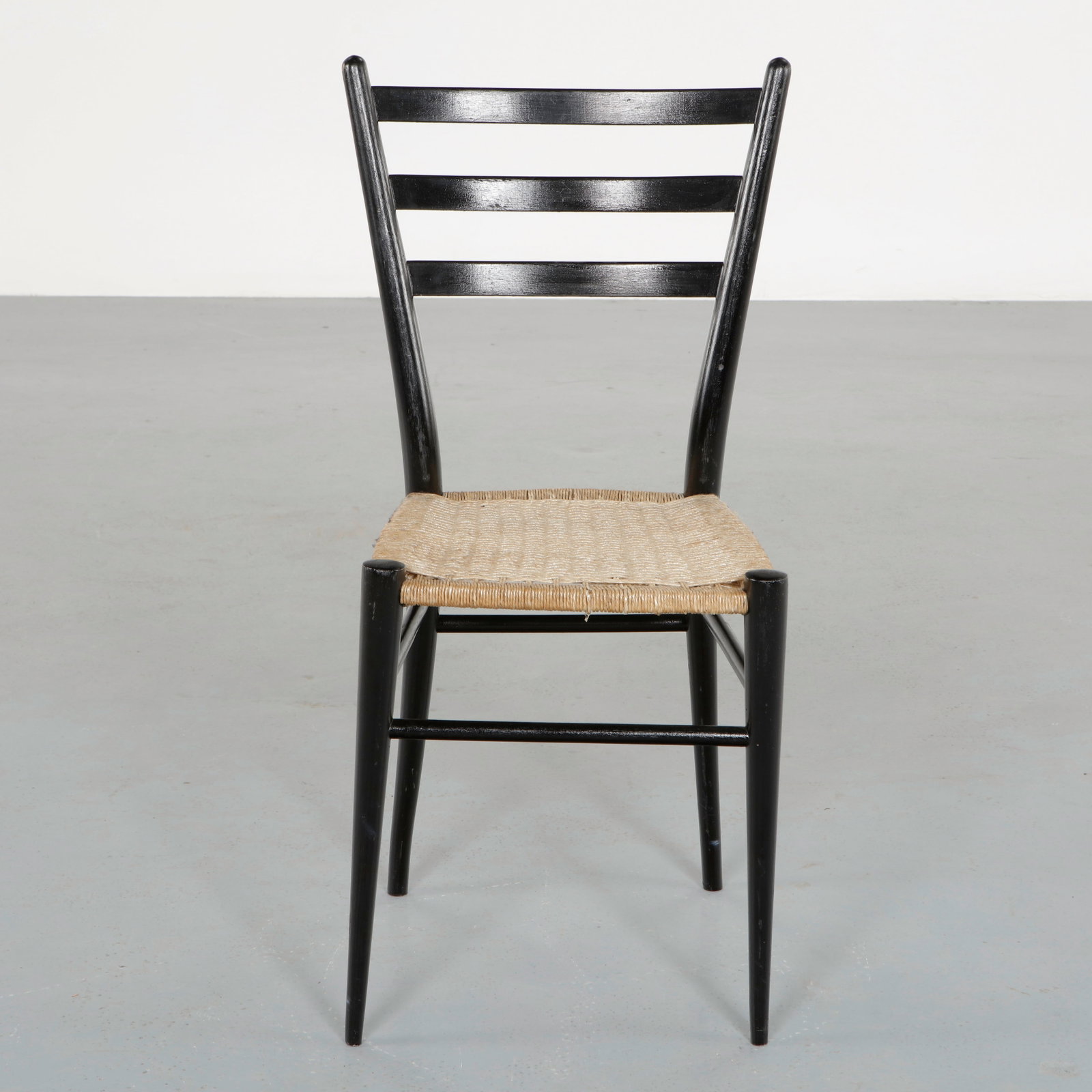 Set of Four Rope and Black Laquered Wood Chairs in the style of Gio Ponti, 1960s - 10