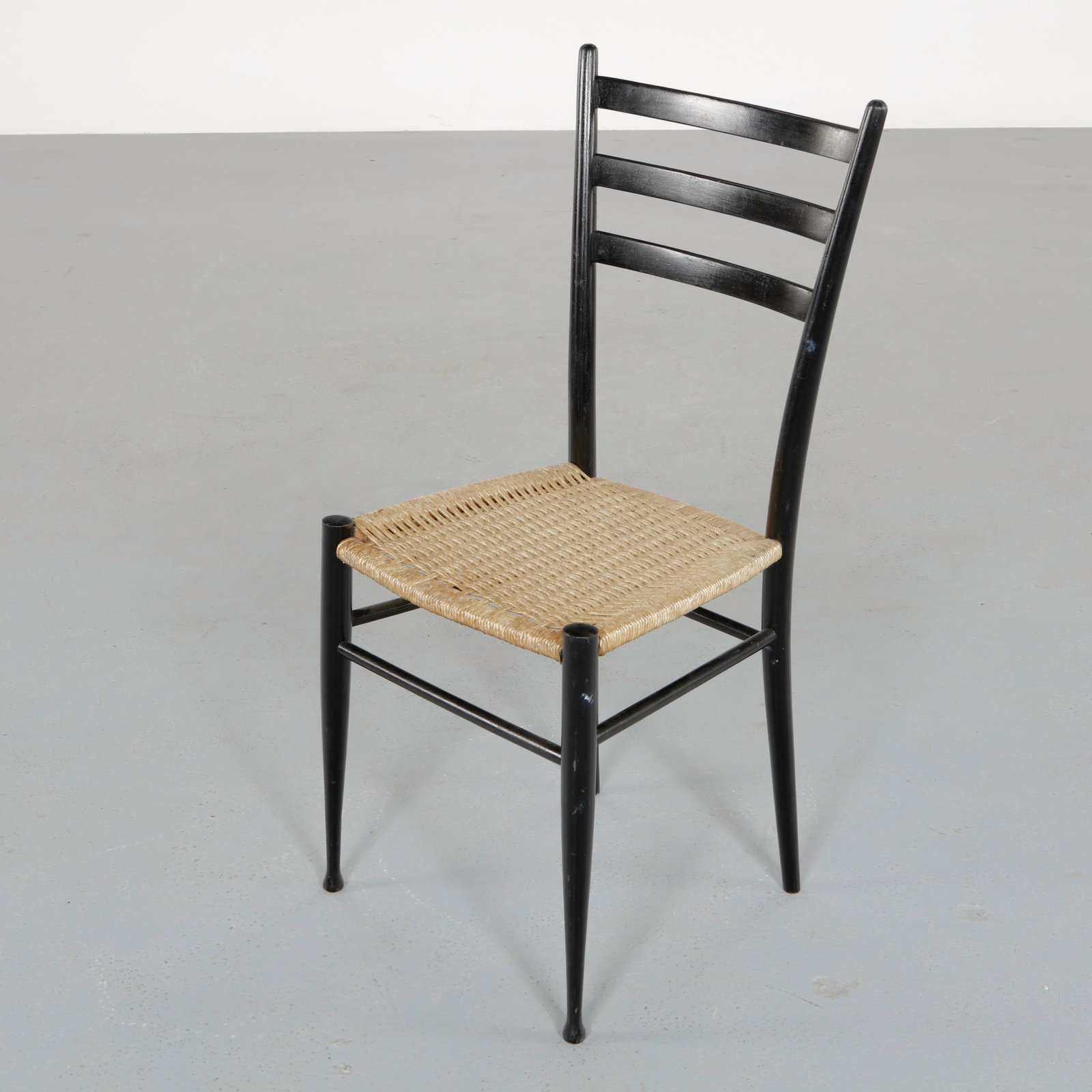 Set of Four Rope and Black Laquered Wood Chairs in the style of Gio Ponti, 1960s - 6