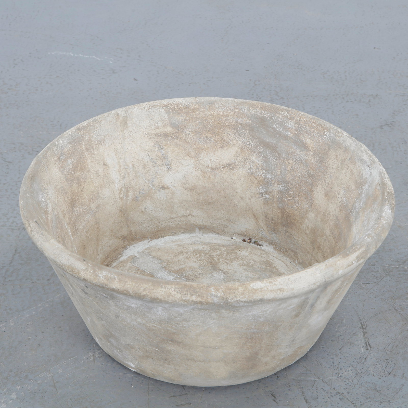 Willy Guhl, Concrete Basin Planter, 1960s (1 of 10)