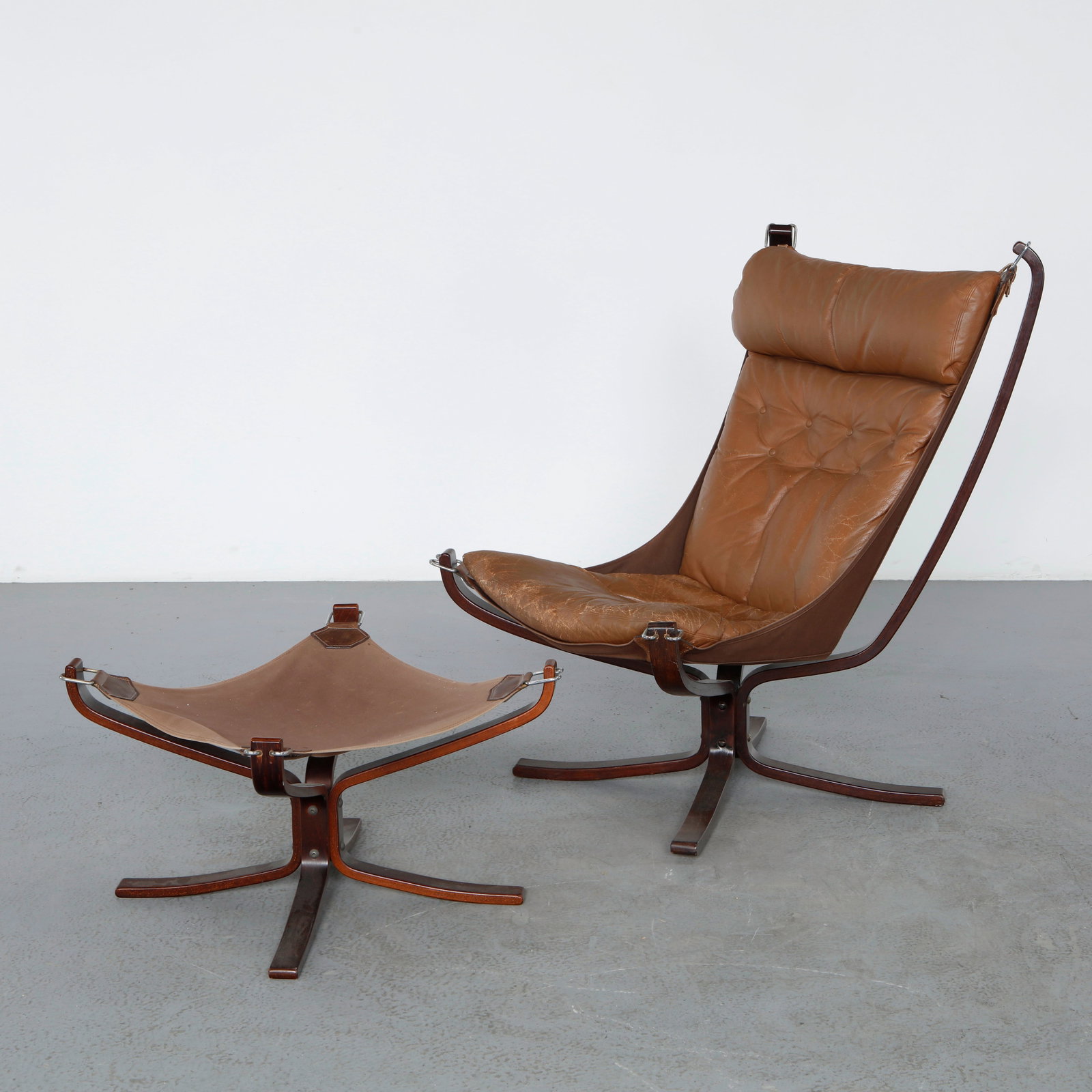Sigurd Resell for Vatne Mobler, Falcon Chair with Matching Ottoman, 1970s (1 of 20)