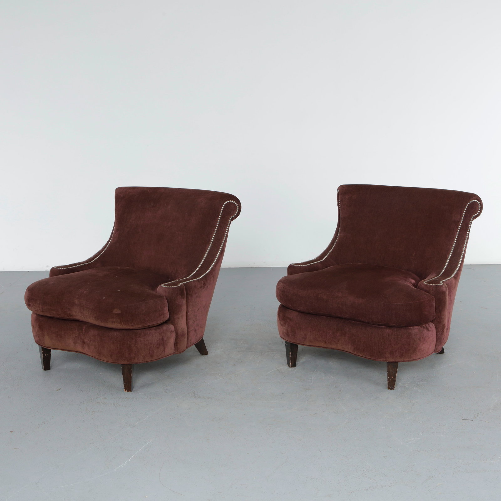 Pair of Burgundy Velvet Lounge Chairs in the style of Ralph Lauren, 1980 (1 of 19)