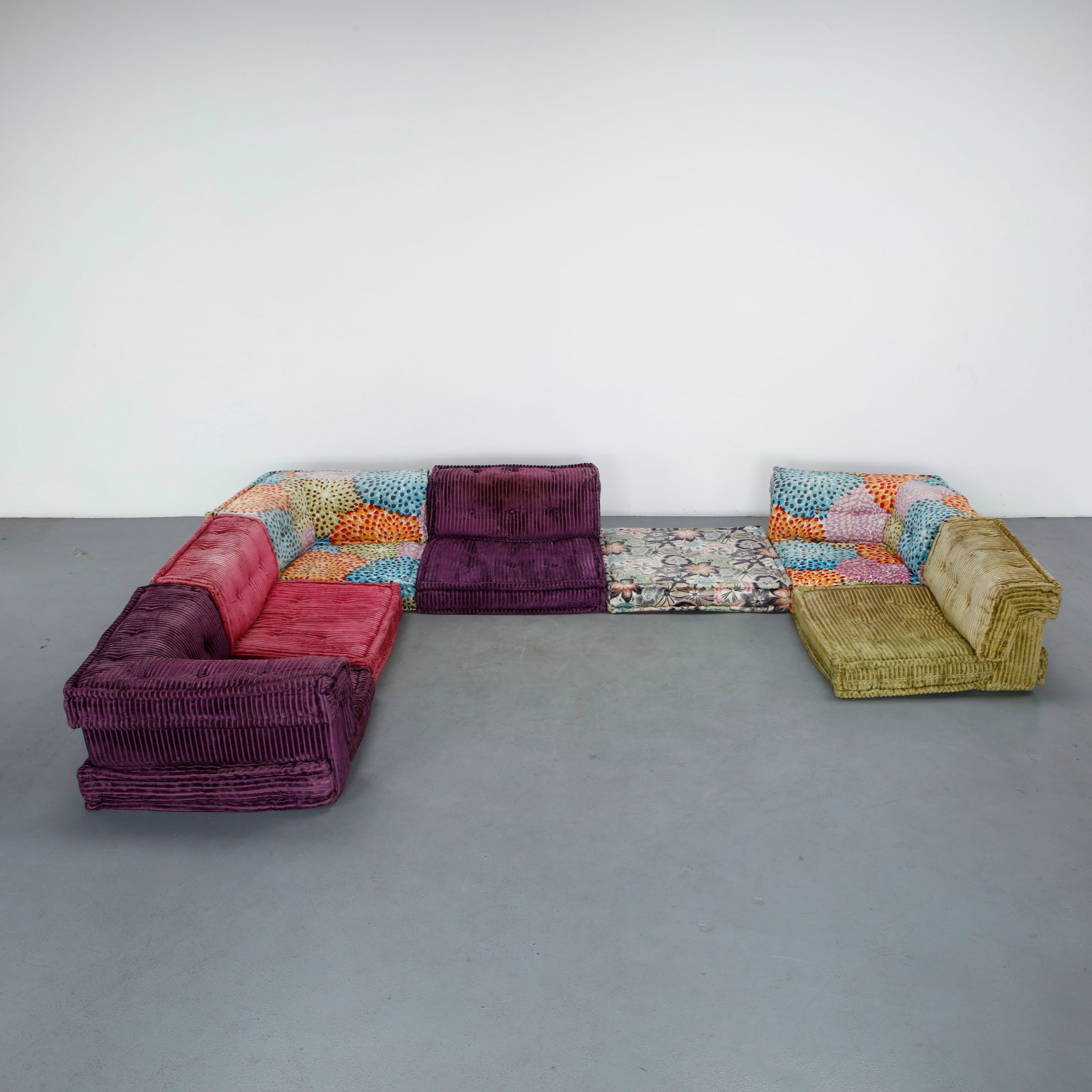 Hans Hopfer for Roche Bobois, 13-Piece Missoni Mah Jong Modular Sofa, 2000s - 3