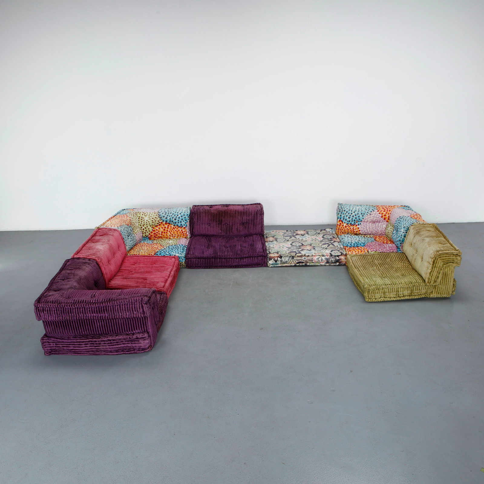 Hans Hopfer for Roche Bobois, 13-Piece Missoni Mah Jong Modular Sofa, 2000s - 5