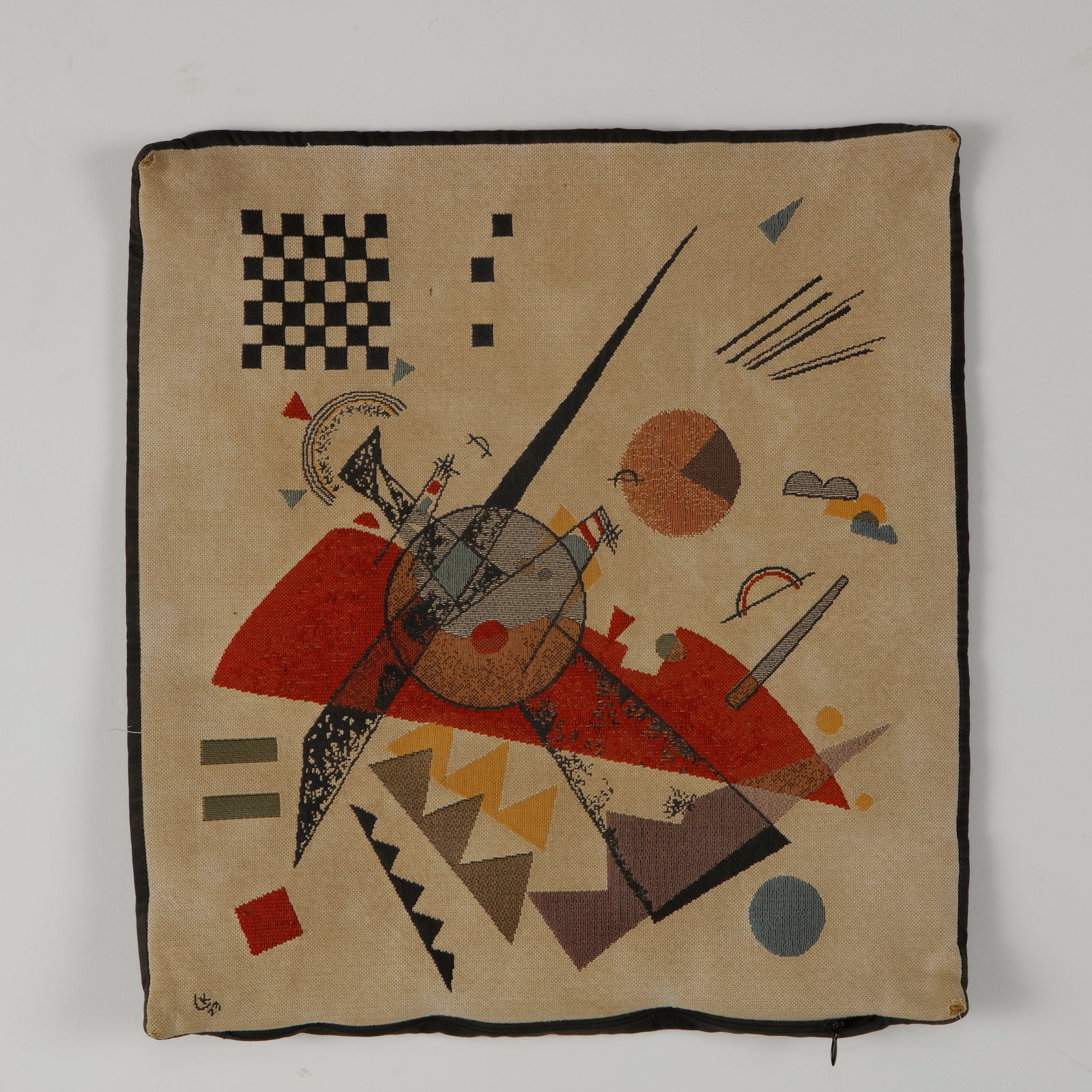 Wassily Kandinsky, Pillow Cover for the Pompidou Center: Decorative woven pillow cover produced for the Centre Pompidou, featuring one of Wassily Kandinsky celebrated abstract compositions. Richly woven with vibrant colors and intricate detailing, it transl