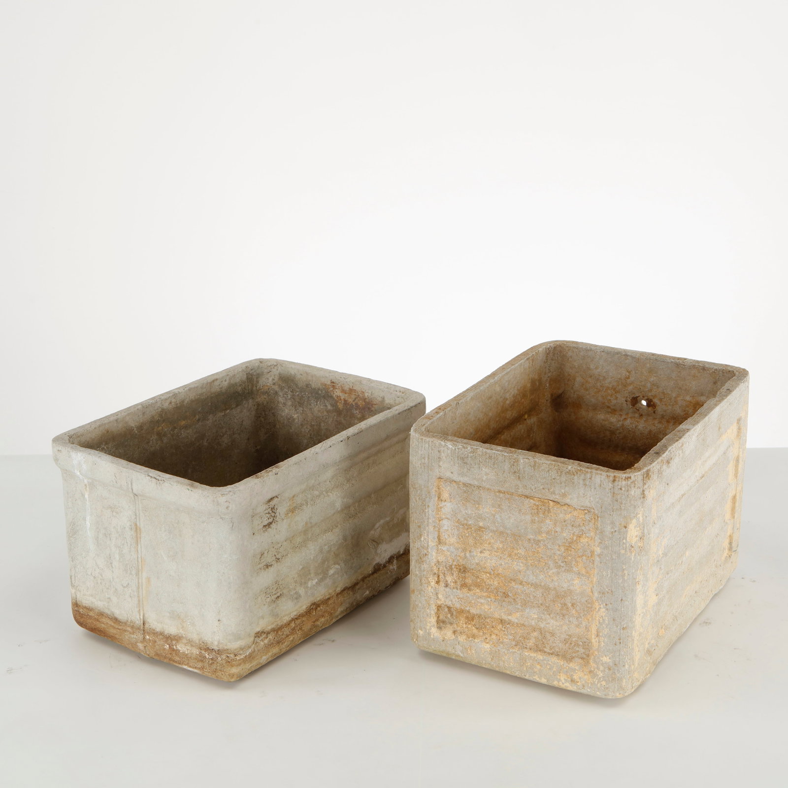 Willy Guhl, Pair of Rectangular Planters, 1960s: Crafted in fiber cement by Eternit, this pair of rectangular planters reflects Willy Guhl understated approach to functional modernism. Their clean architectural forms and naturally weathered surfaces