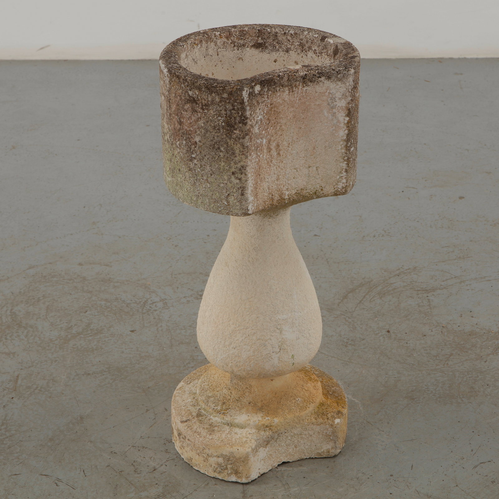 Limestone Half Moon Planter, 1960s (1 of 10)