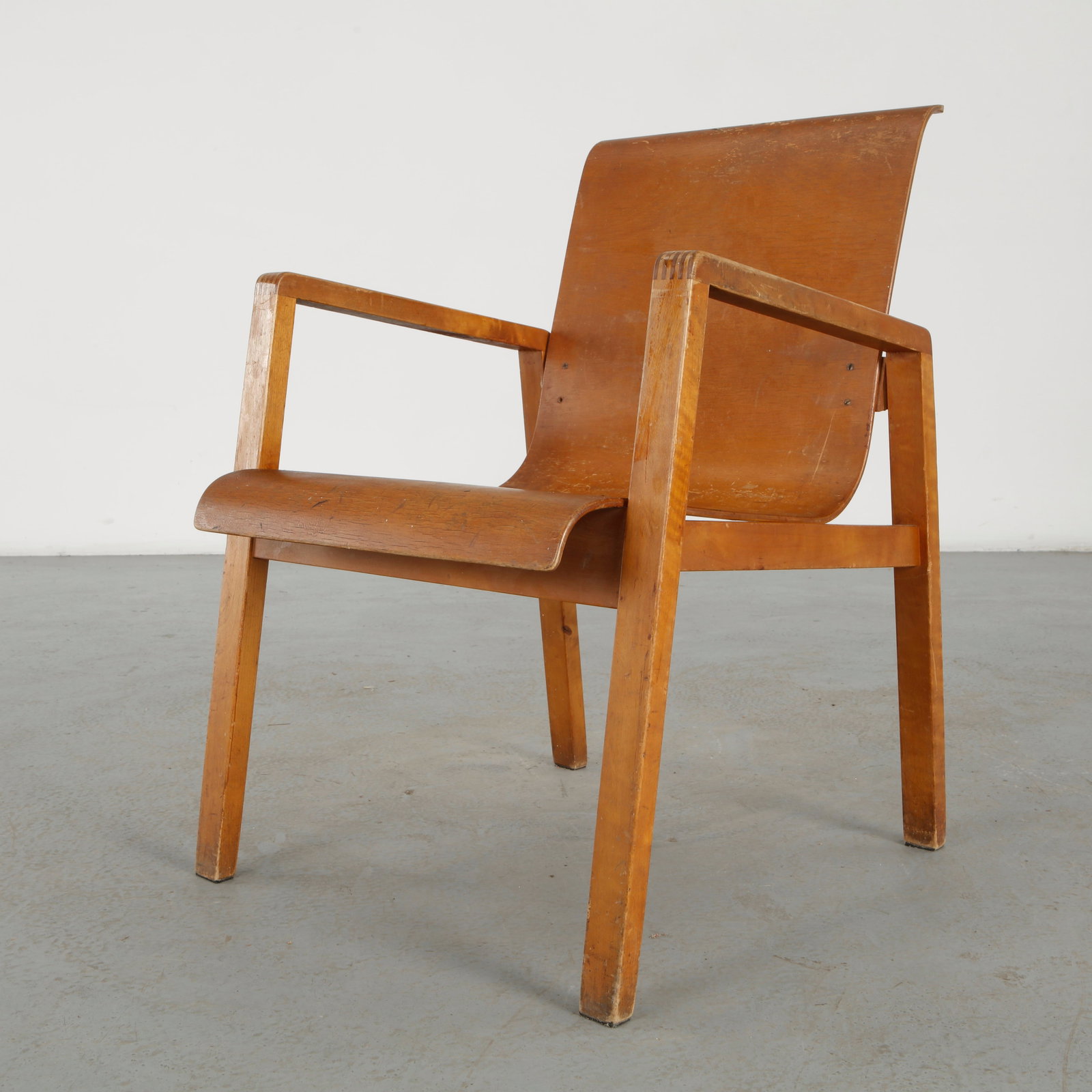 Alvar Aalto, Model 403 Stacking Armchair, 1932 (1 of 17)