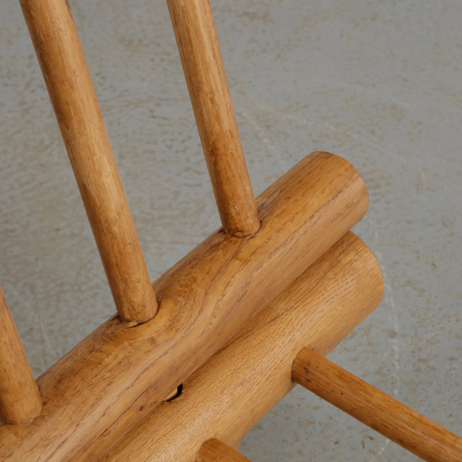 Charlotte Perriand, Pair of La Cachette Oak Fireside Chairs, 1960s - 12