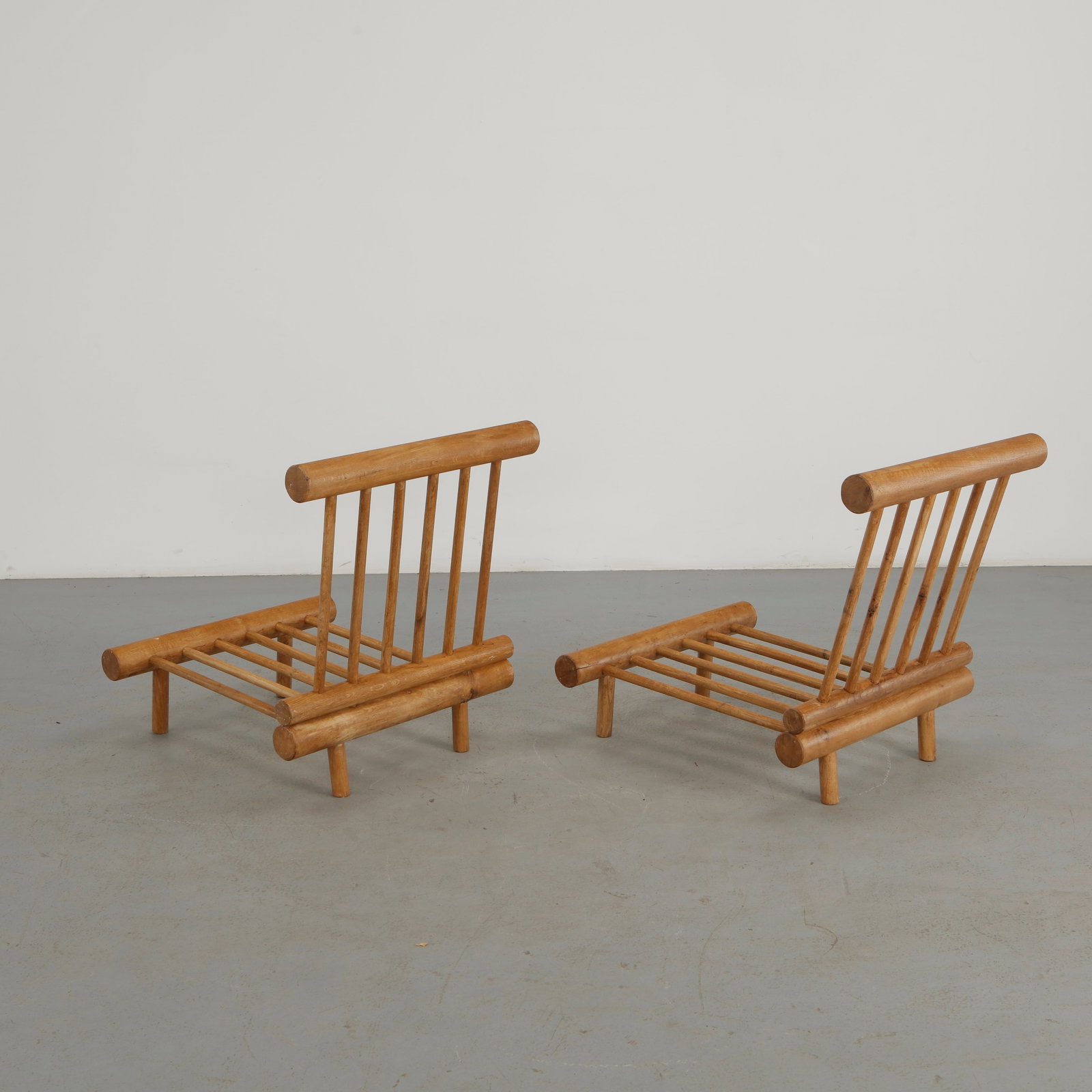 Charlotte Perriand, Pair of La Cachette Oak Fireside Chairs, 1960s - 4