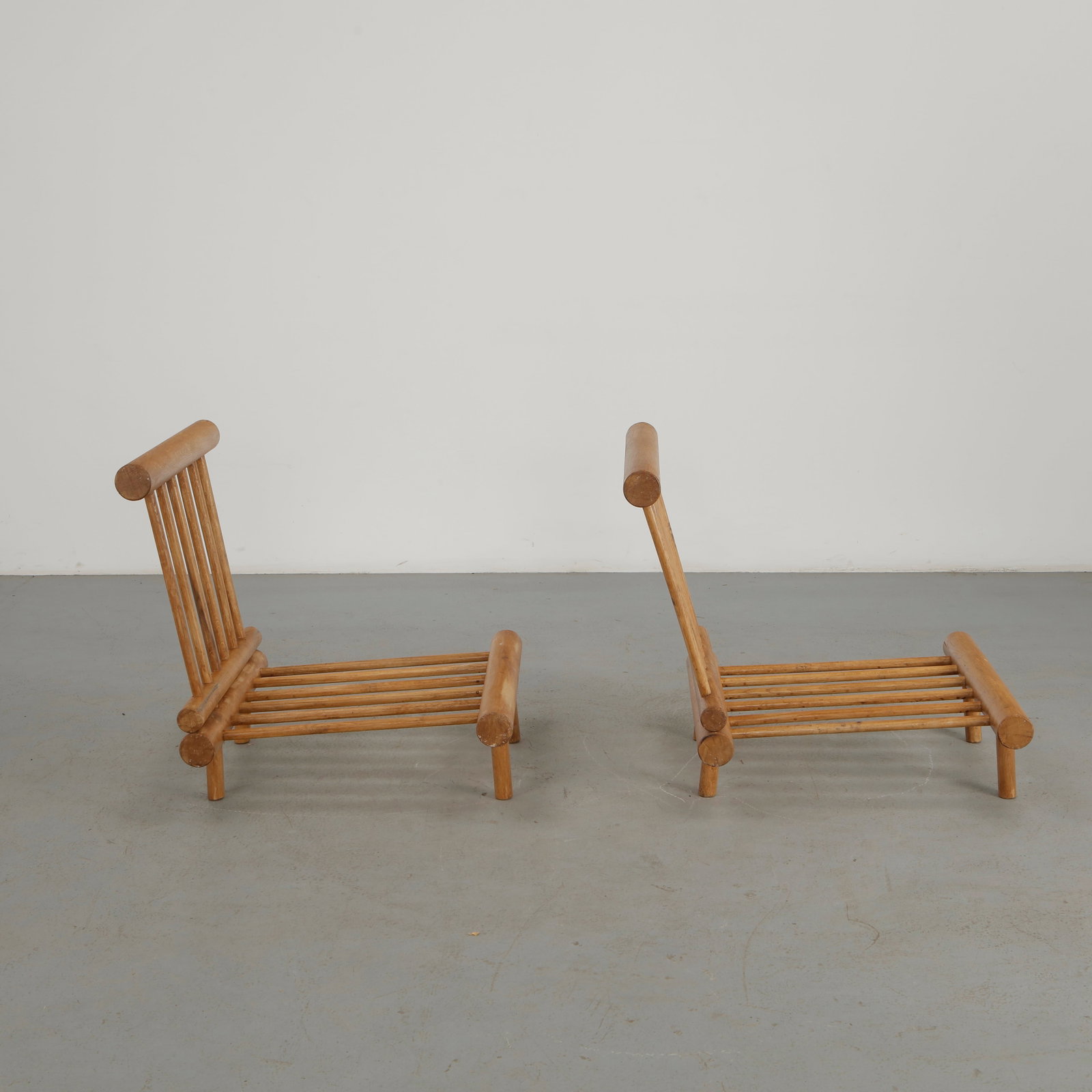 Charlotte Perriand, Pair of La Cachette Oak Fireside Chairs, 1960s - 7