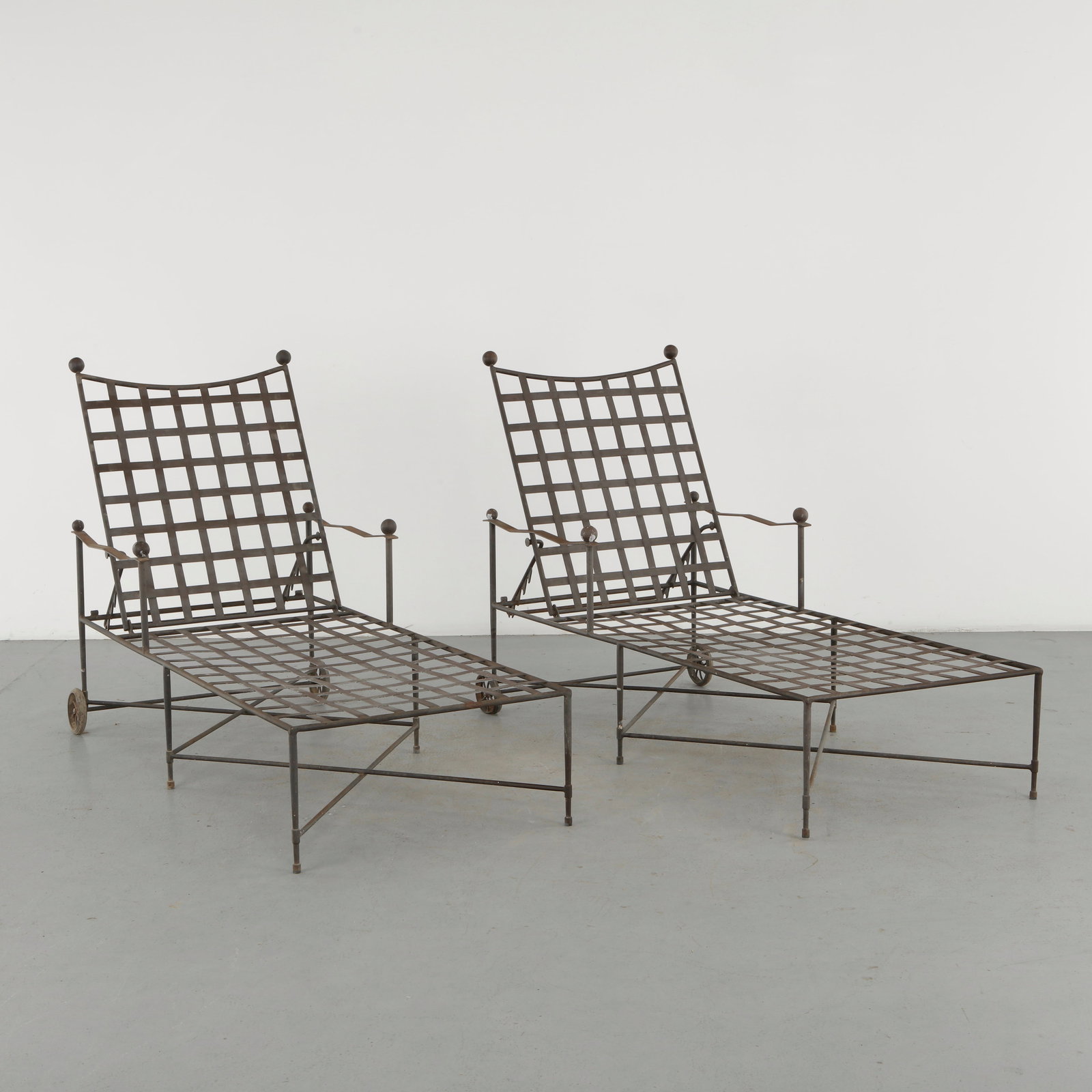 Mario Papperzini for John Salterini, Pair of Amalfi Patio Chaise Lounges, 1960s (1 of 16)
