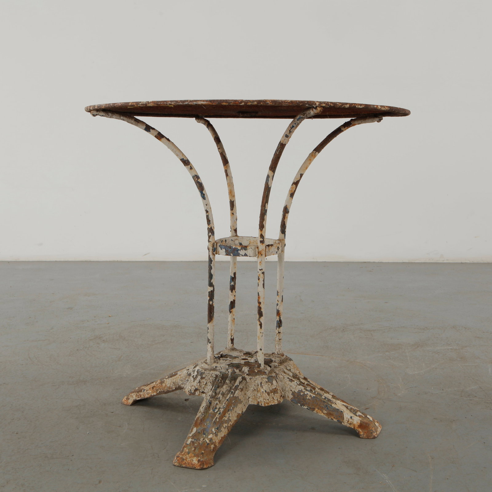 French Modernist Round Garden Table, 1960s - 13