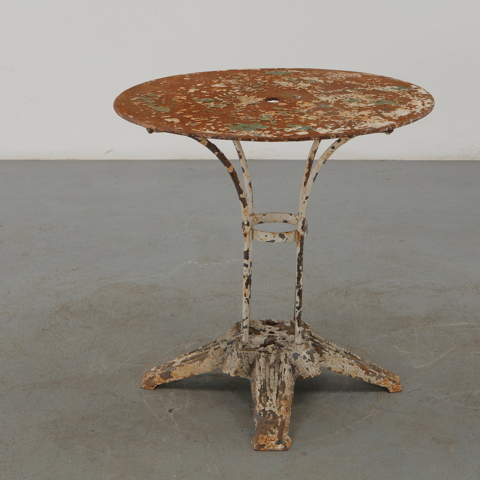 French Modernist Round Garden Table, 1960s - 4