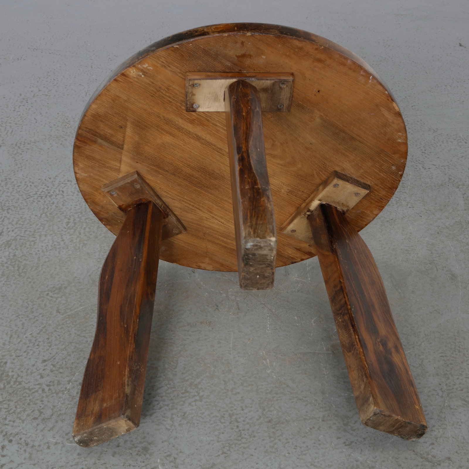 Rustic Three-Legged Side Table, France, 1960s - 10