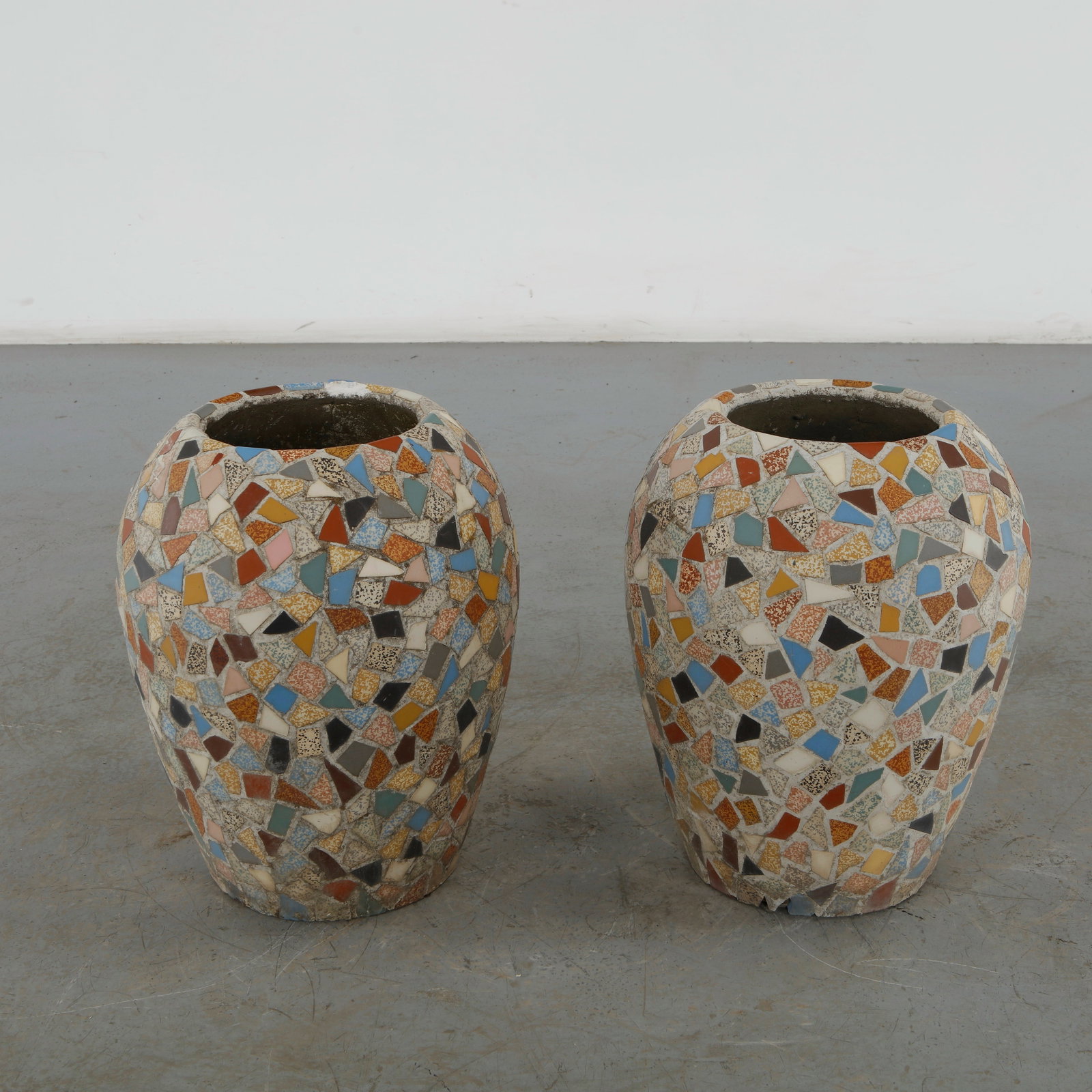 Pair of Round Mosaic Planters, France, 1960s (1 of 16)