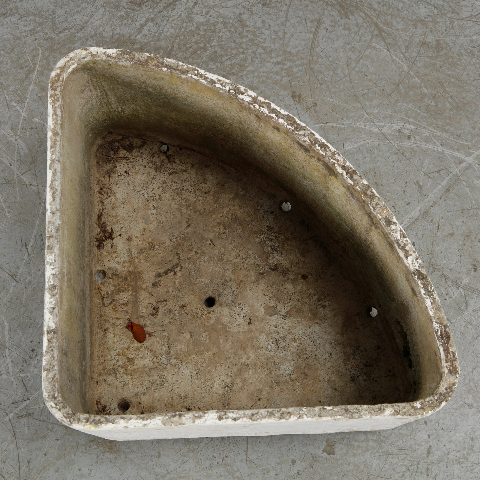 Willy Guhl, Triangular Planter, 1960s - 11