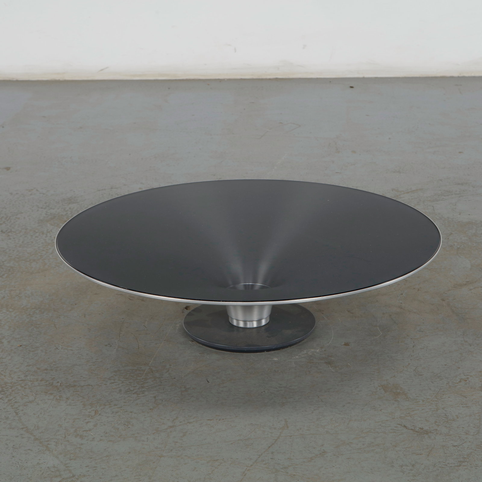 Vincenzo Maiolino for Roche Bobois, Ovni Cocktail Table (1 of 9)