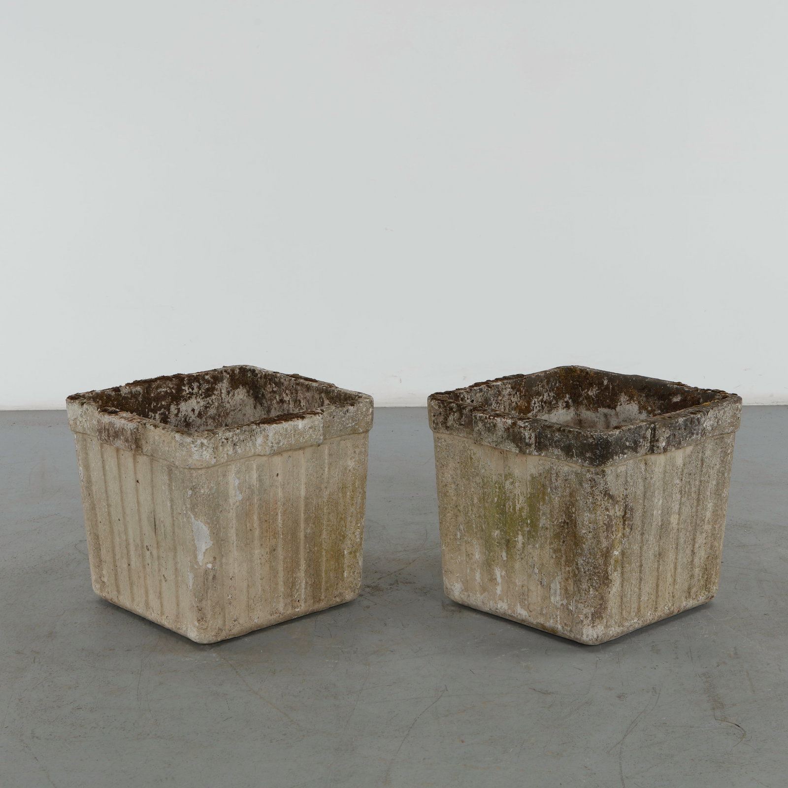 Willy Guhl, Pair of Large Square Planters, 1960s (1 of 16)