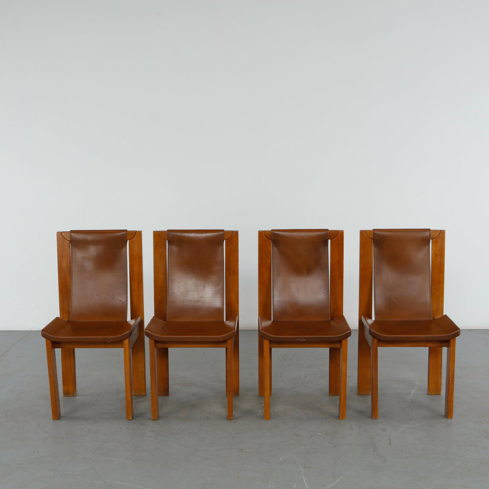 Luigi Gorgoni for Roche Bobois, Set of Four Wood Leather Dining Chairs, 1970s (1 of 20)