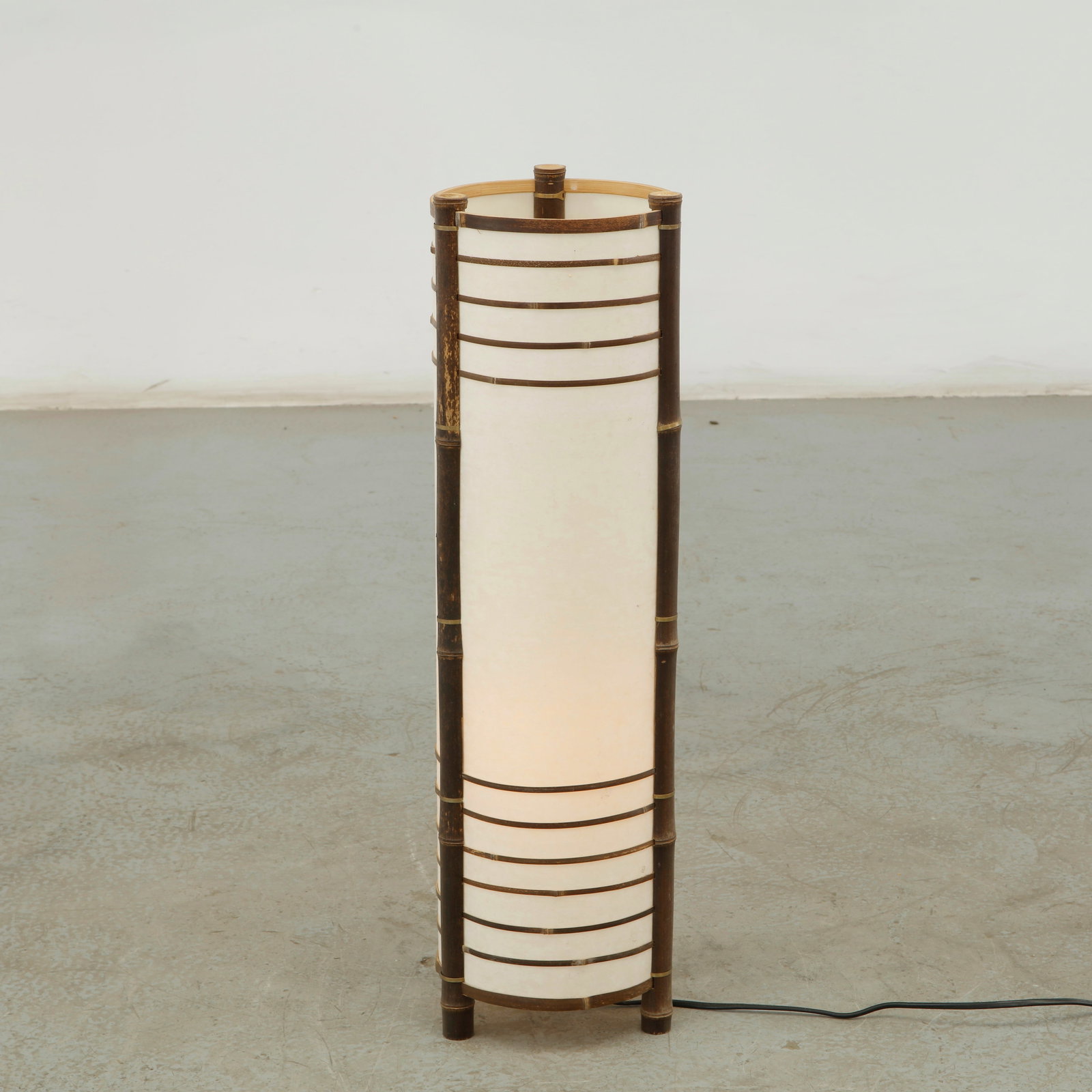 Japanese Bamboo Floor Lamp, Handmade Rattan & Bamboo: This Kamakura Japanese-style Shoji floor lamp is a beautiful example of traditional minimalist design, often utilized to provide soft, ambient lighting in tea rooms, hallways, or tatami spaces. Height