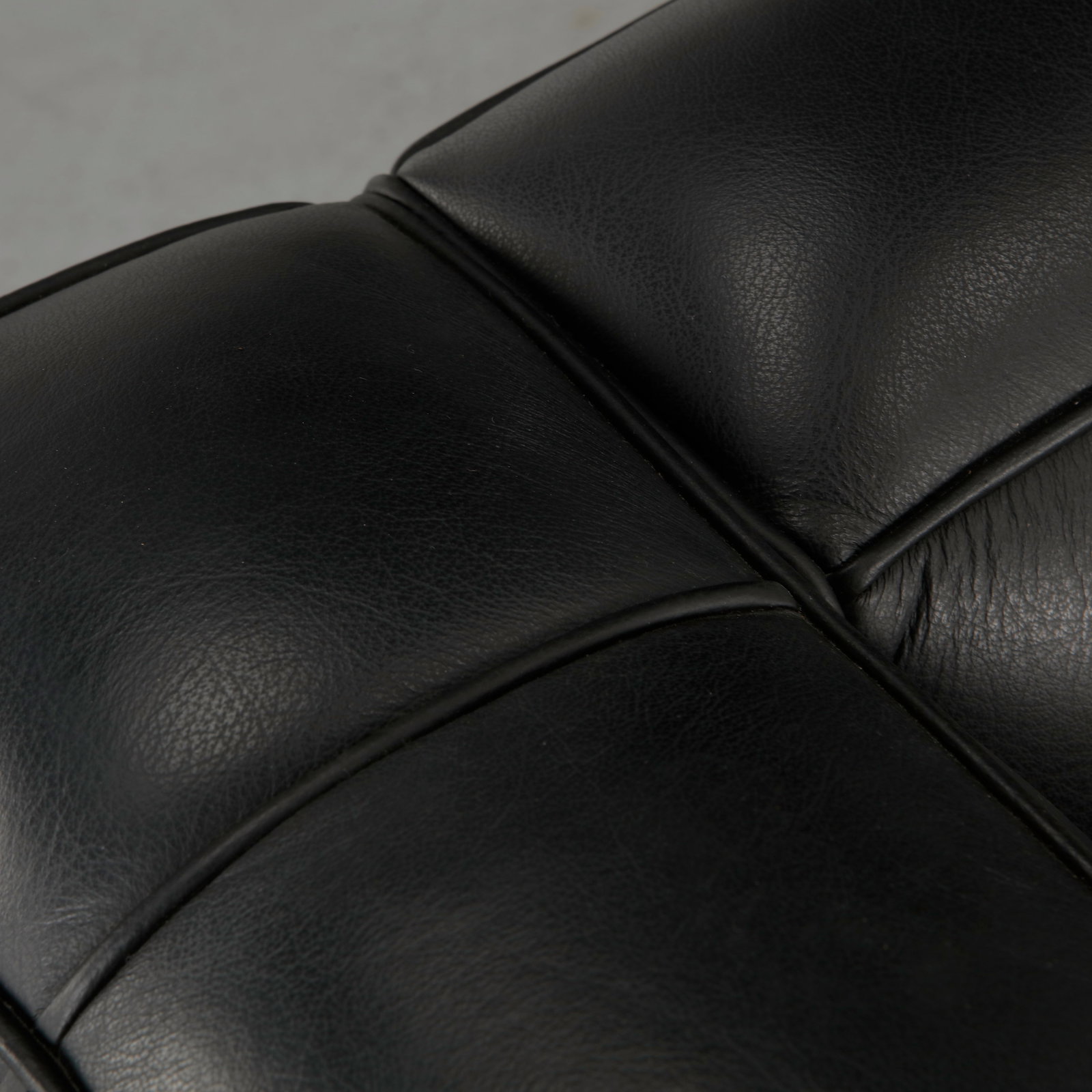 Josef Hoffmann, Black Leather Kubus Sofa - 11