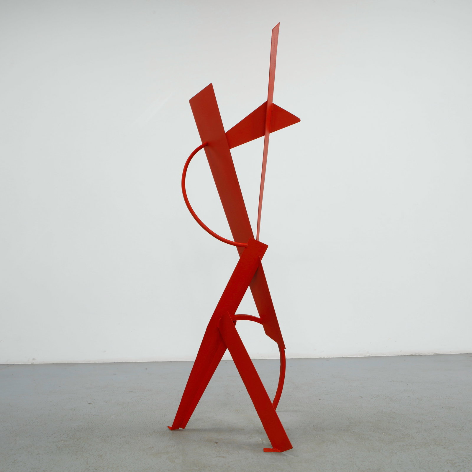 Philippe Makhloof, Red Abstract Metal Sculpture, 1980s: Executed in painted steel, this freestanding sculpture combines angular planes and curved elements in a bold red finish. The dynamic, balanced composition reflects Makhloof sculptural vocabulary in we