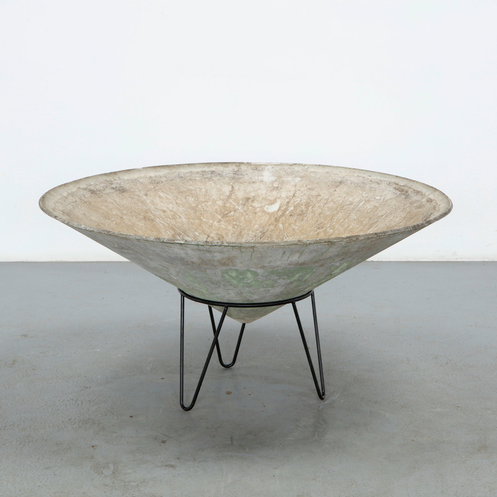 Willy Guhl, Monumental Conical Planter on Stand, 1960s (1 of 11)