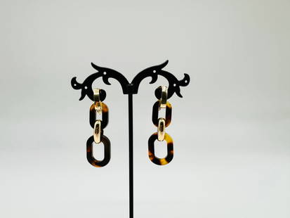 Ralph Lauren clip on earrings: Materials: Gold-tone plated. Size: 4cm(length).