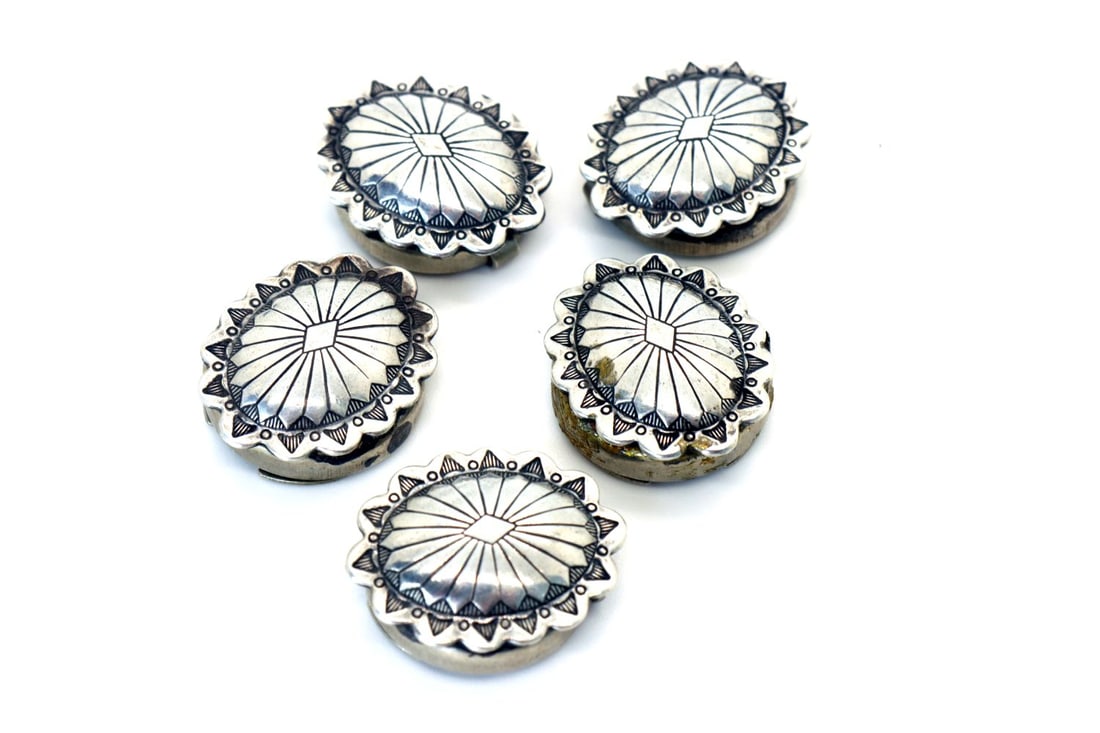 Vtg Navajo Circa 1950 Hand Stamped Button Covers (1 of 2)