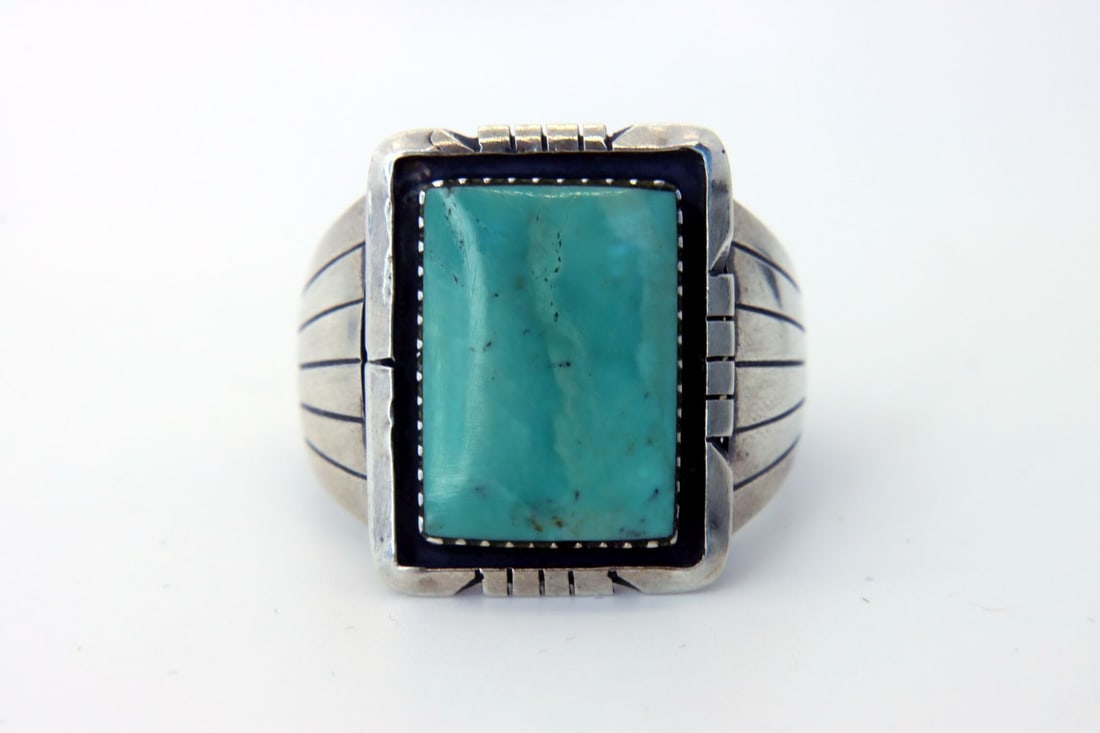 Navajo Artist Running Bear Carlin Turquoise Ring (1 of 4)