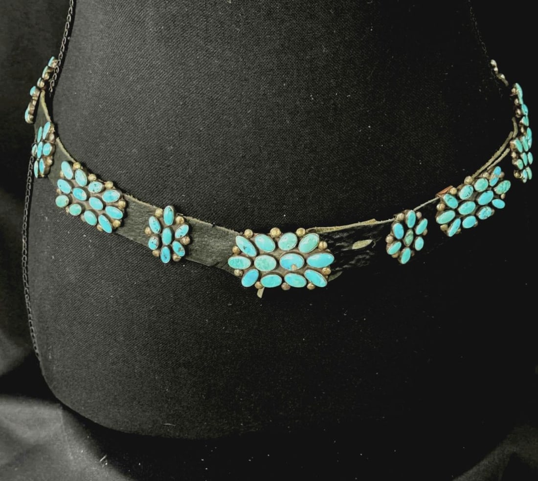 Vintage Navajo Sleeping Beauty Concho Belt (1 of 5)