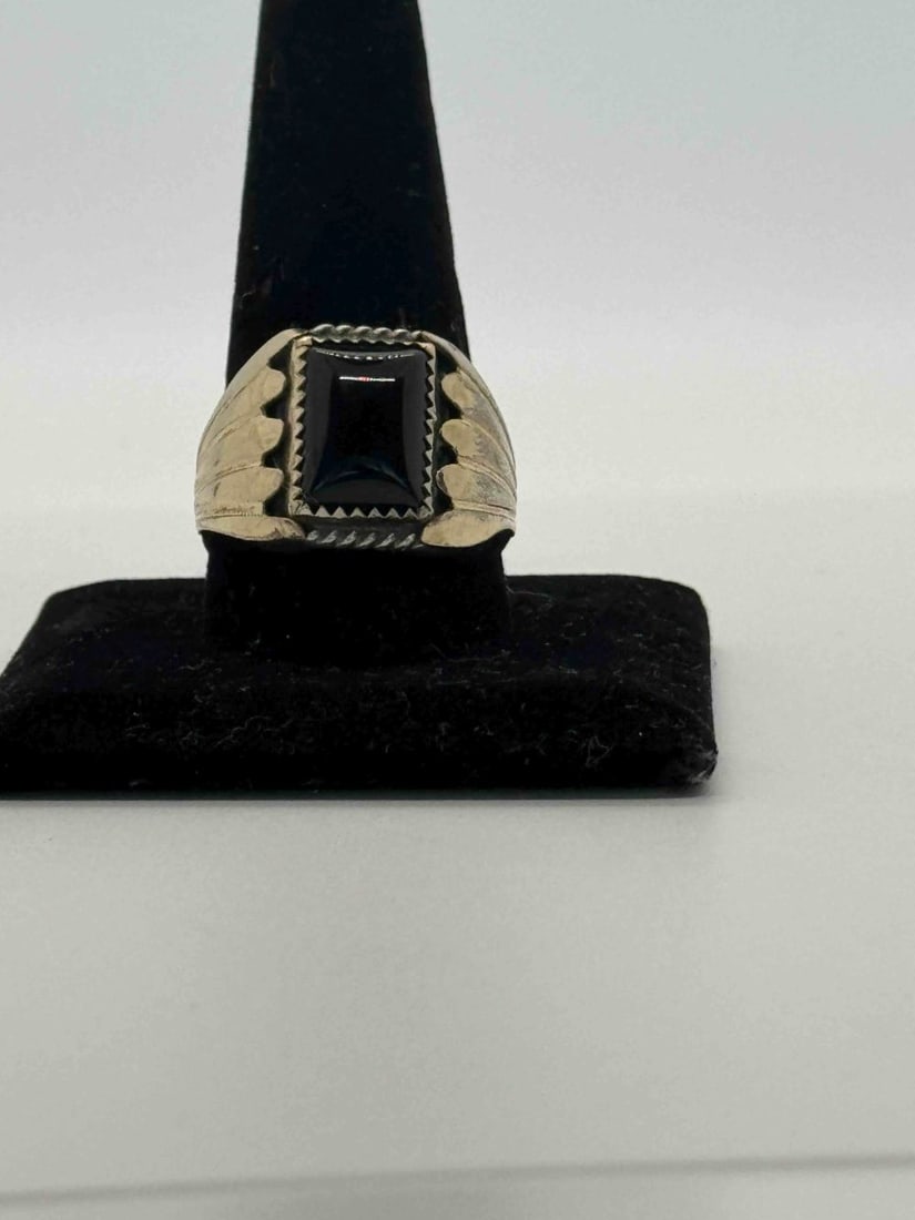Navajo Sterling Silver & Gold Ring with Black Onyx (1 of 3)