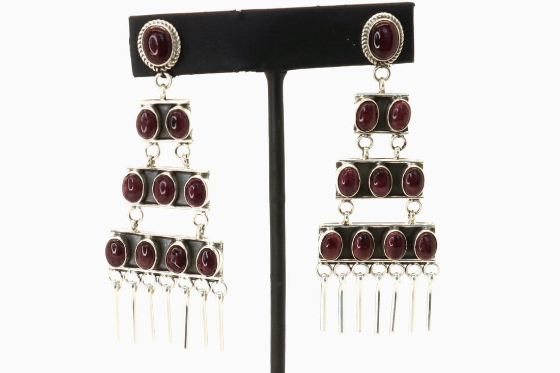 Beautiful Tiered Purple Spiny Oyster Post Earrings (1 of 4)