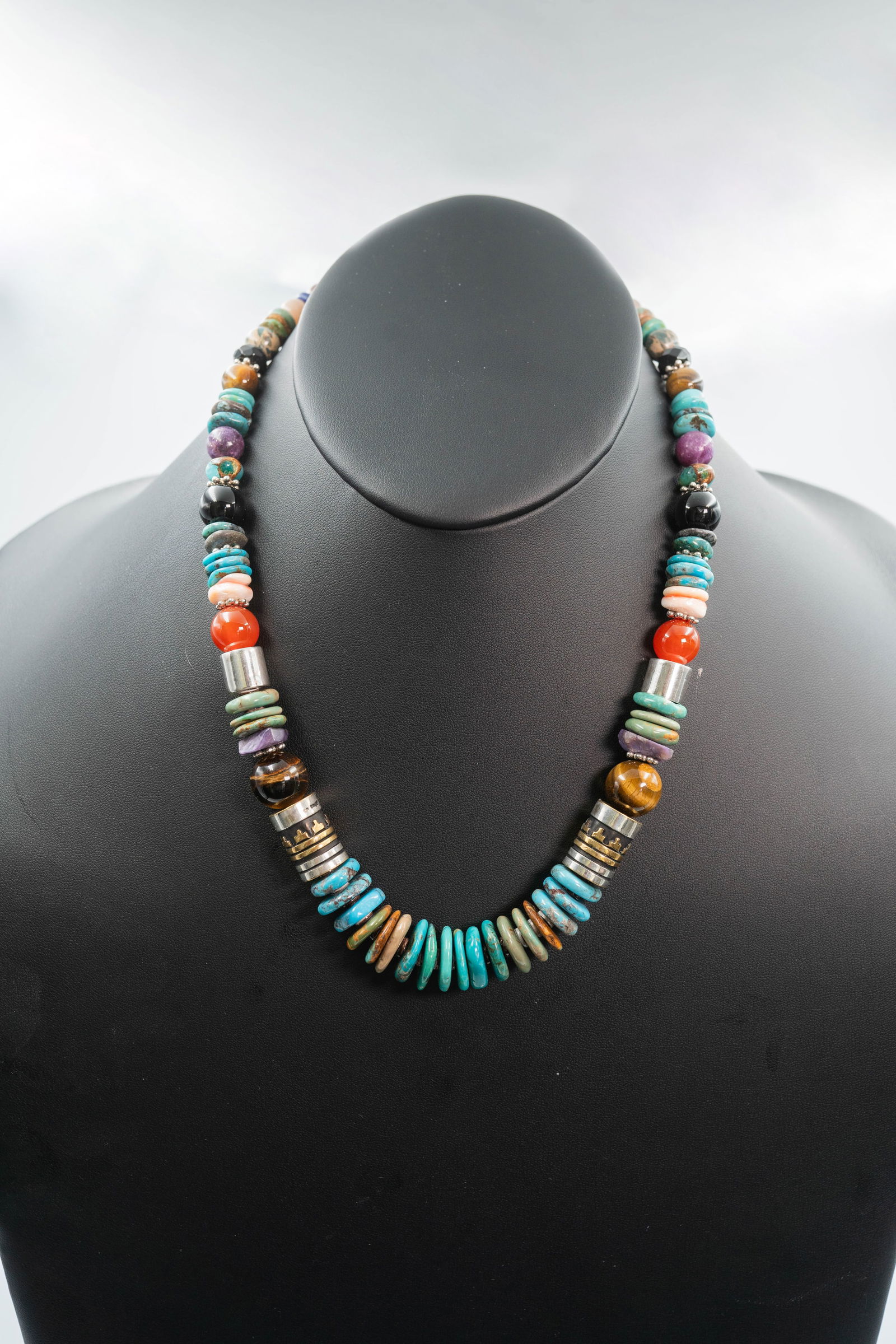 Tommy Singer Distintinctive Elegant Necklace (1 of 9)