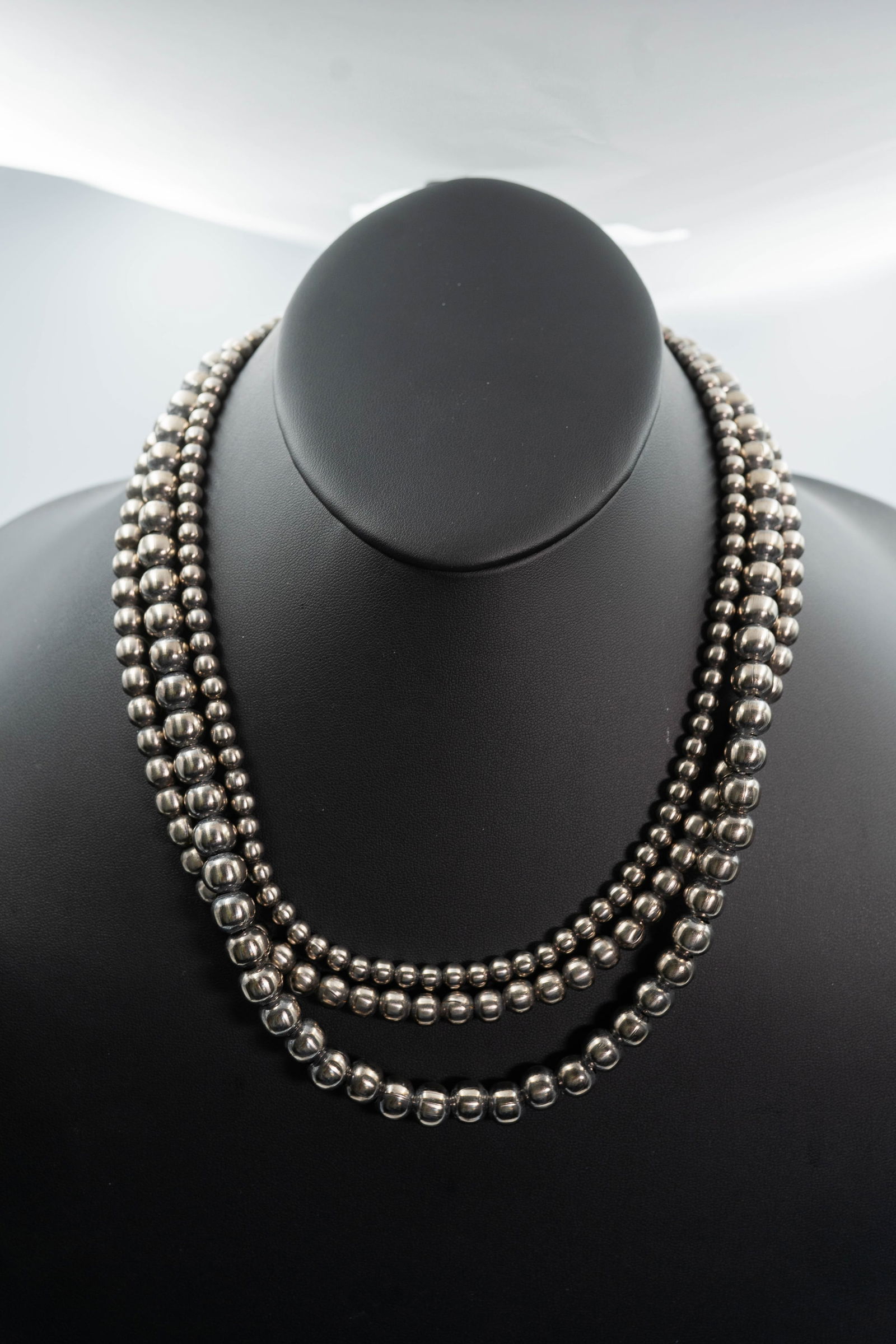 Statement 3 Strand Graduated Navajo Pearls Necklace (1 of 5)