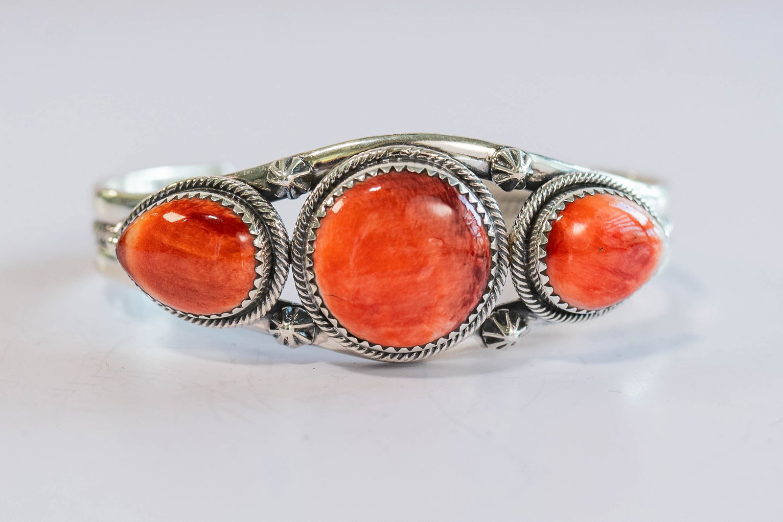 Elegant Orange Spiny Oyster Shell Cuff (1 of 5)
