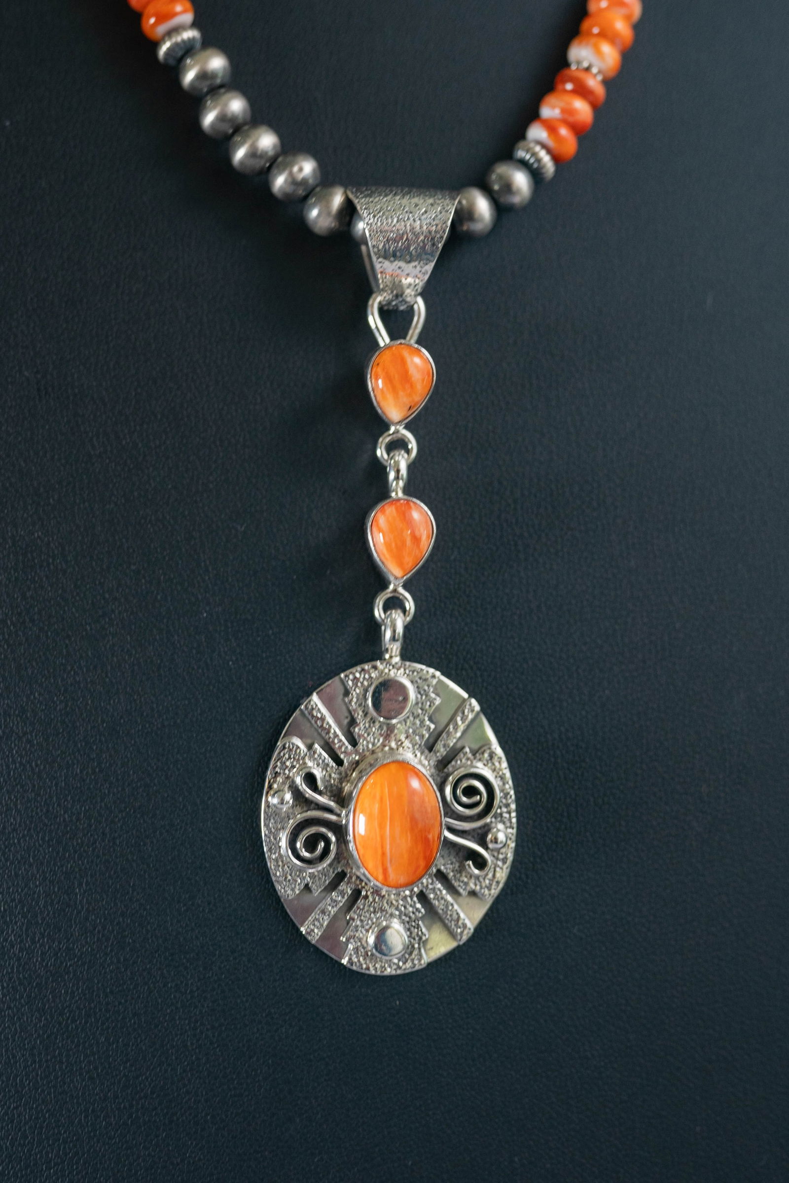 Splendid Orange Spiny Oyster Shell Pendant Necklace (1 of 6)