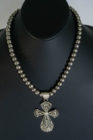 Outstanding Cross Pendant Necklace