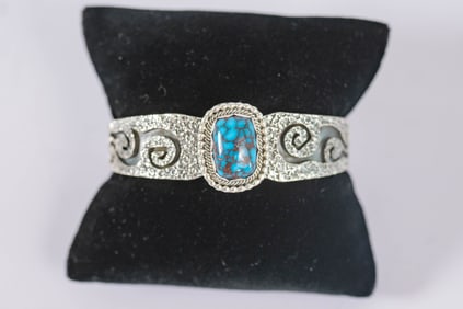 Gorgeous Daniel Benally Cuff Bracelet