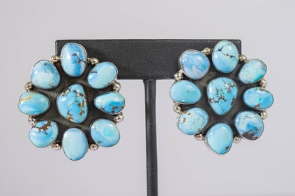 Fabulous Golden Hills Floral Earrings