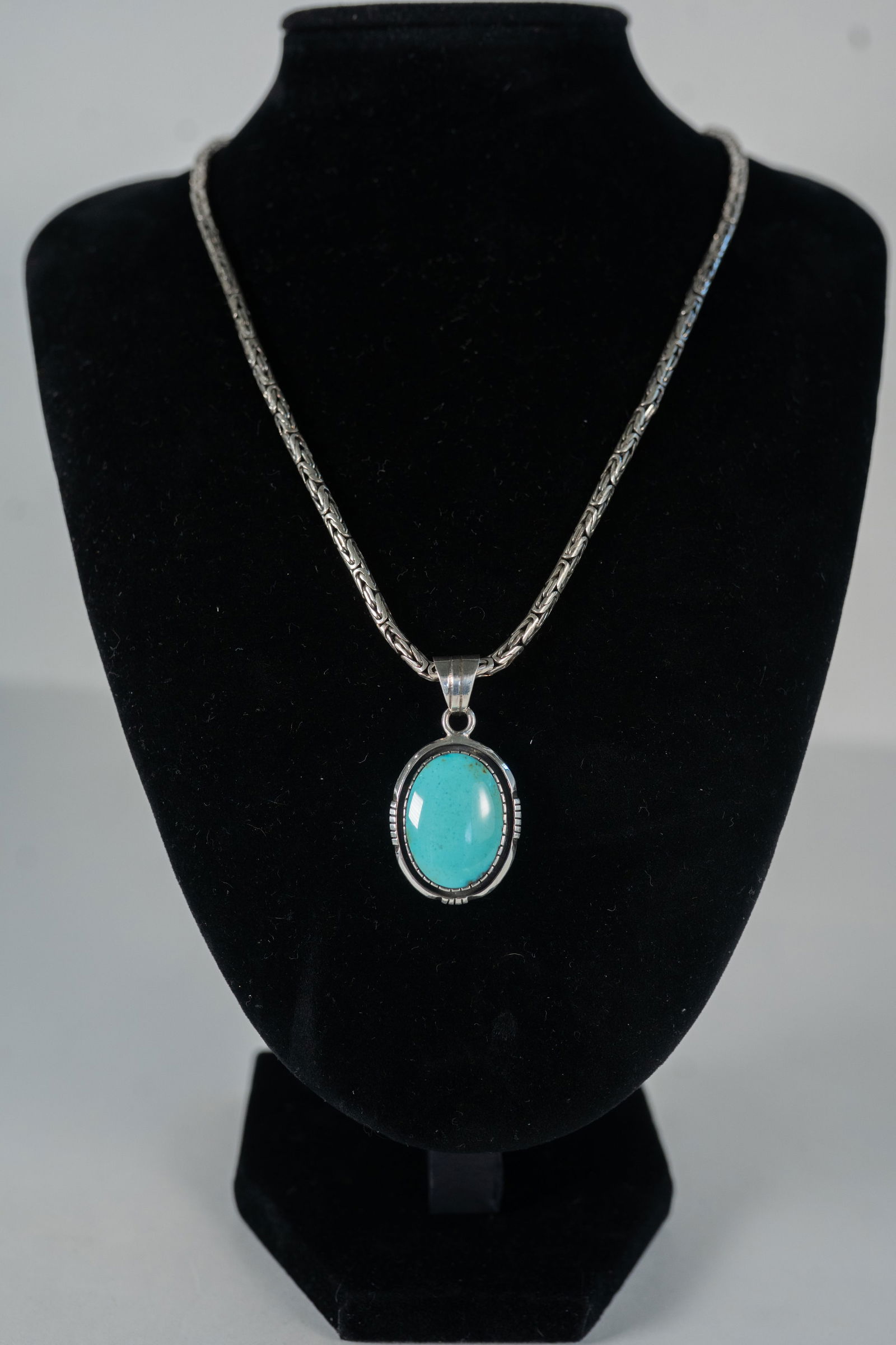 Native American Navajo Handmade Silver Necklace (1 of 6)