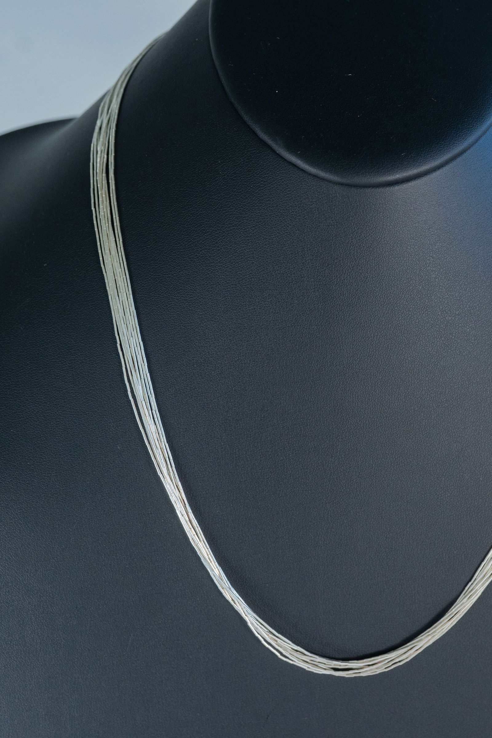 Elegant Liquid Silver Necklace (1 of 6)