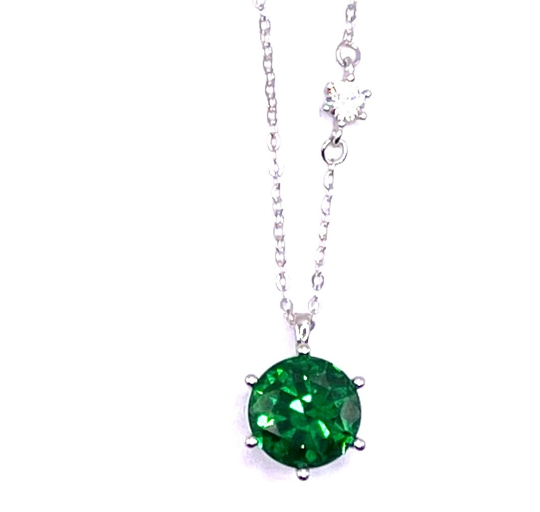 10.0mm Sterling Silver Emerald Solitaire Necklace (1 of 6)