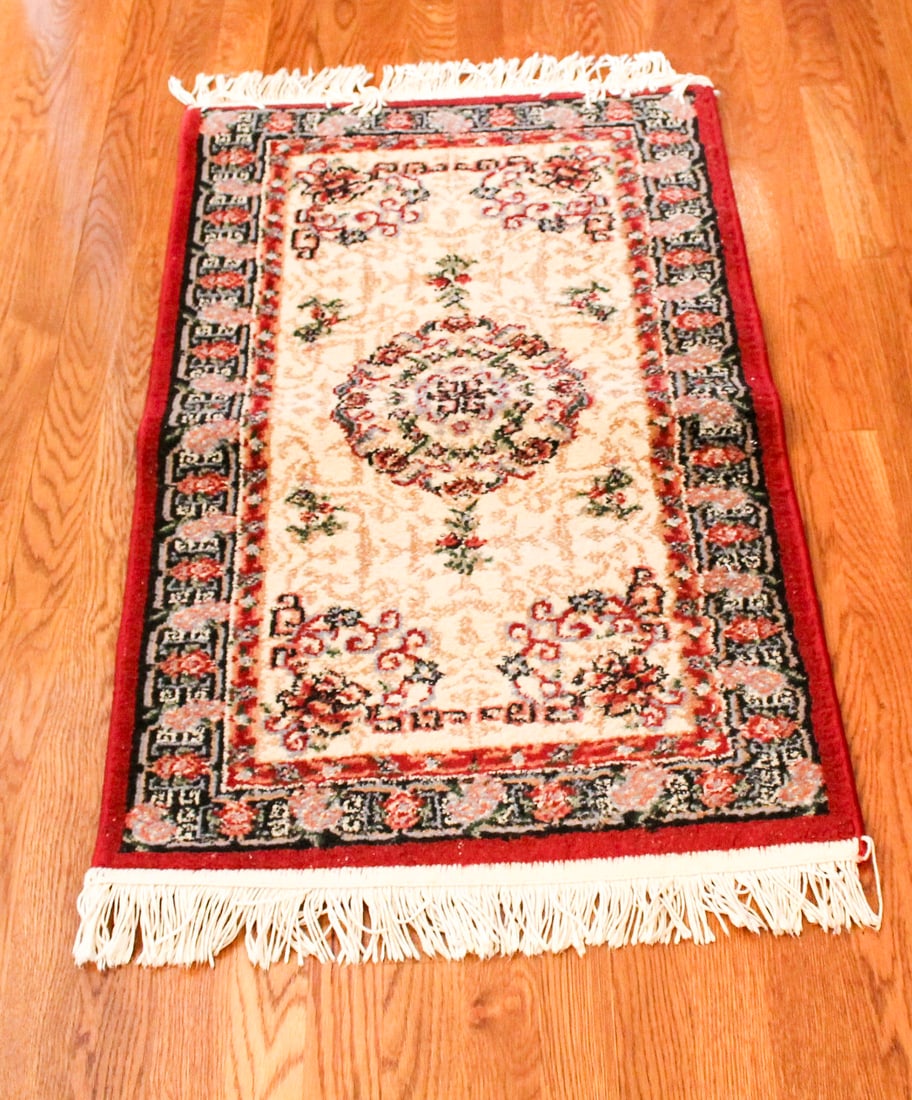 2' x 3' Entryway Rug (1 of 2)