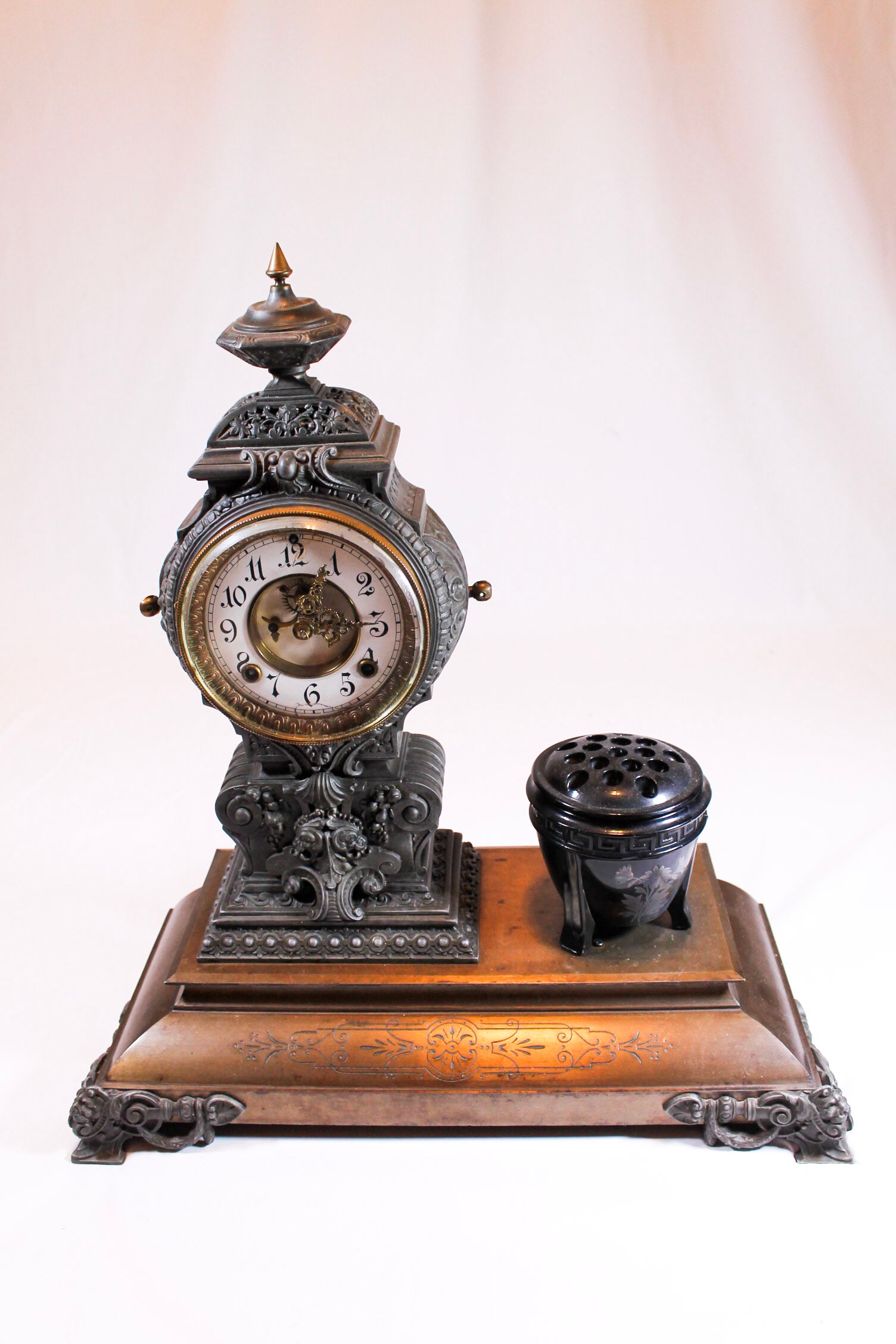 Vintage American Ansonia clock with Black flower Insense burner (1 of 2)