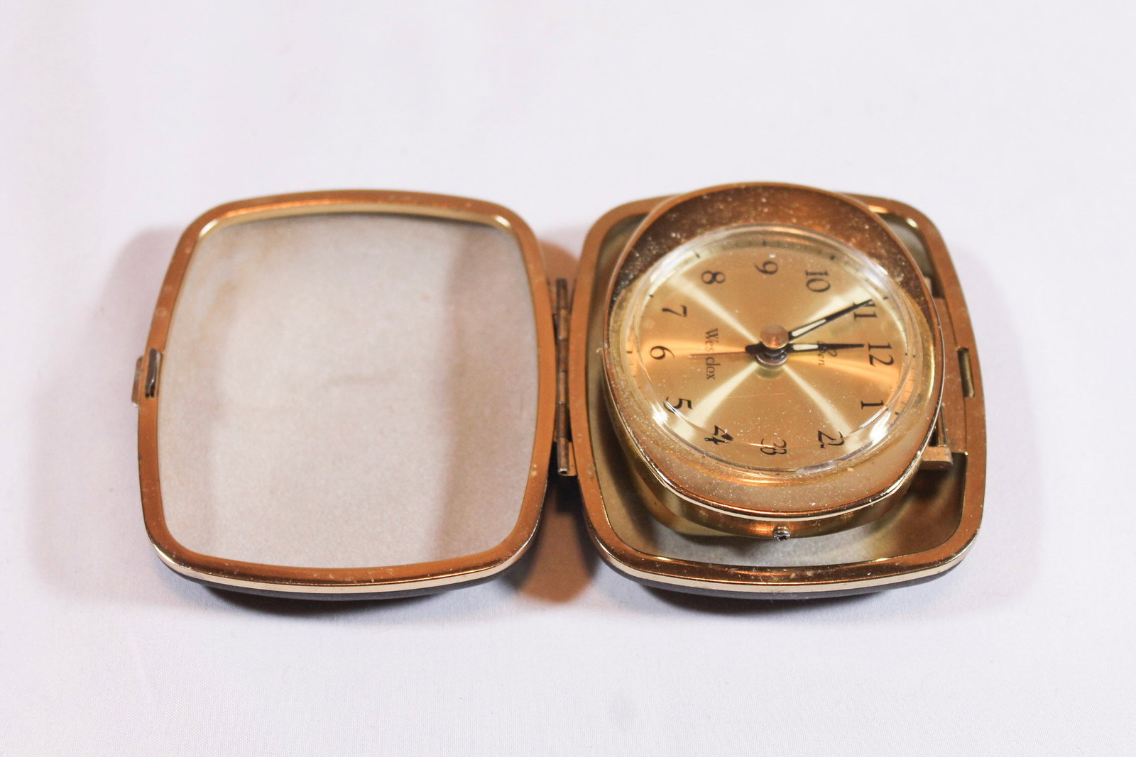 Westclox travel ben foldable brown and gold clock: Westclox travel ben foldable brown and gold clock