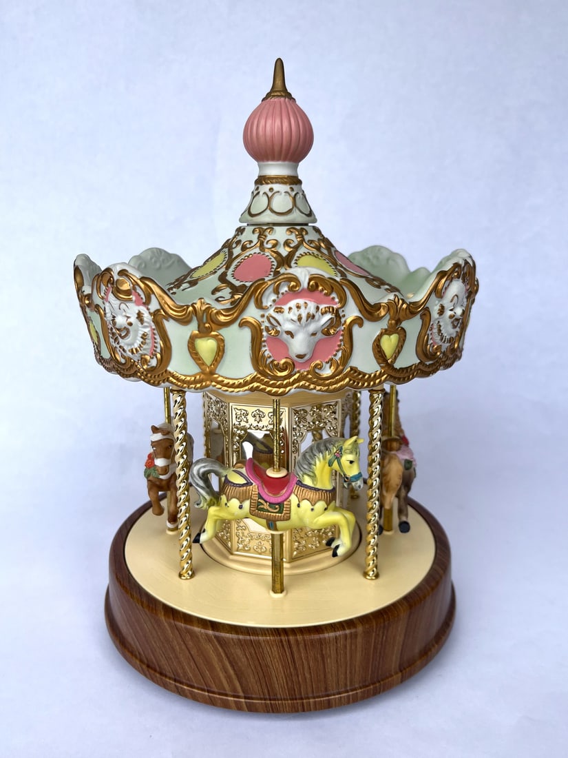 Ceramic Carousel Merry-Go-Round (1 of 5)