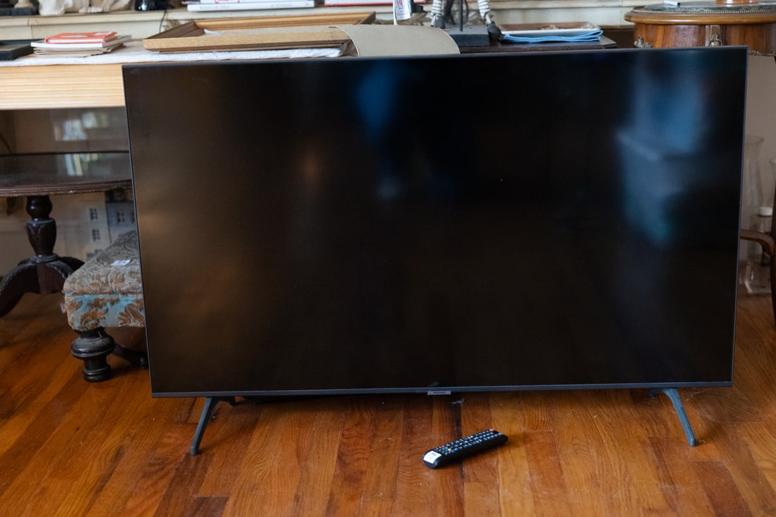 Samsung Tv - 50" (1 of 5)