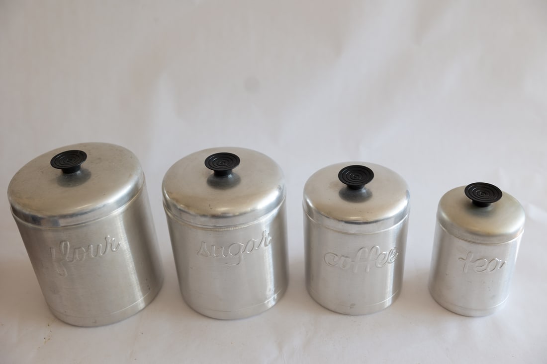 Tin Canisters (1 of 1)
